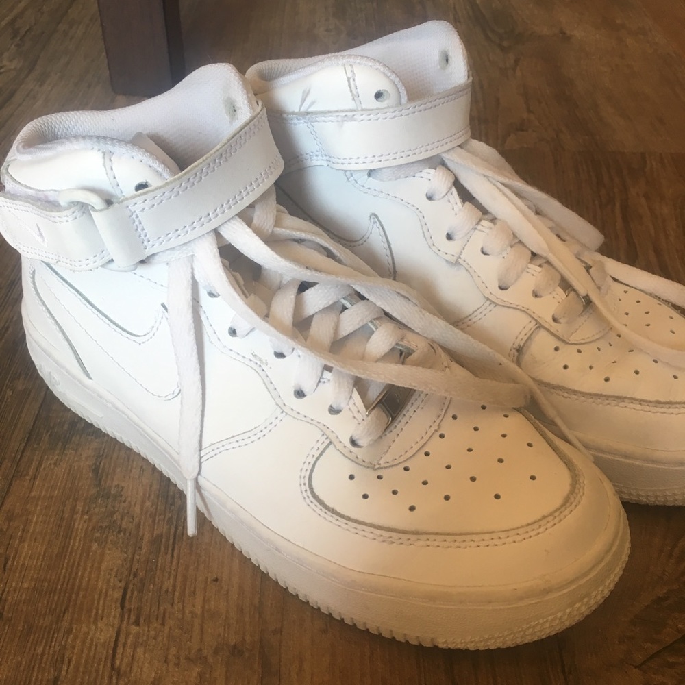 Nike Air Force 1 Mid